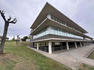 Location Bureau  Camino enekuri