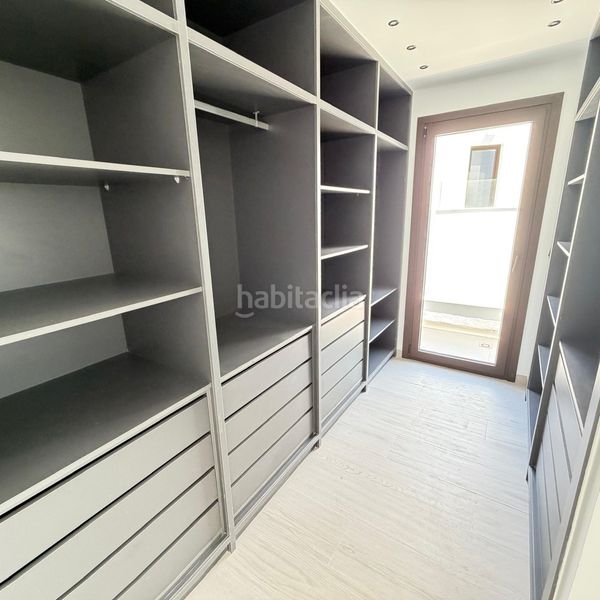 Foto 58f5796a-5e79-40b9-861e-f4b5ce17560d. Casa amb piscina a Alcosser