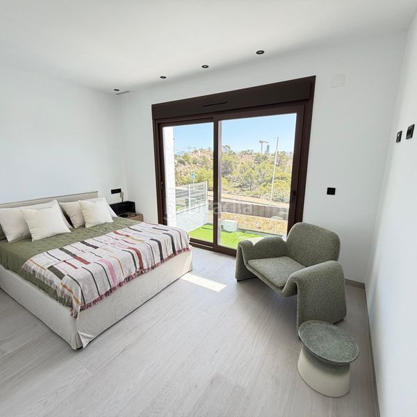 Foto aaf39f01-ceb4-422b-8380-b48b124c90a3. Casa amb piscina a Alcosser