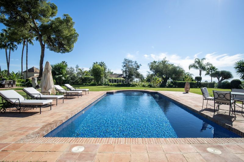 Foto 22b1c65a-4da6-4e8a-ae78-1f8028c316bb. Casa amb aparcament piscina a Sierra Blanca Marbella