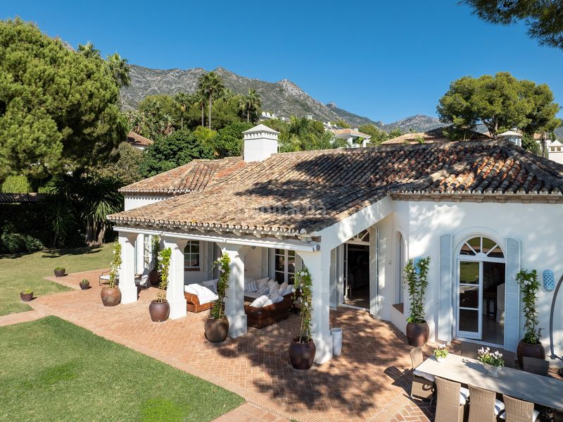 Foto d1b9098f-7619-4eac-920b-0cfdfec6ff0a. Casa amb aparcament piscina a Sierra Blanca Marbella
