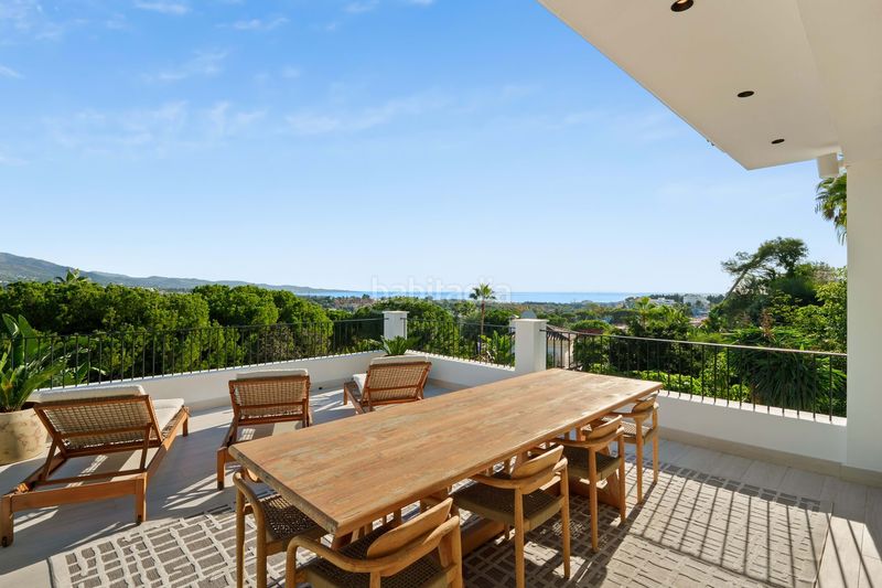 Foto 9f23e22b-b5eb-4df2-a590-5bc9cf8c6344. Casa amb piscina a Las Brisas Marbella