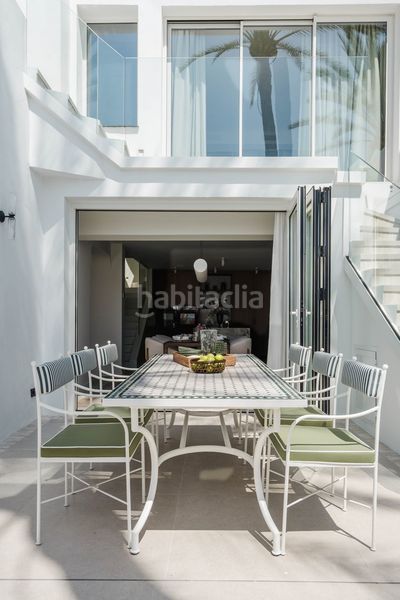 Foto fd002e71-80c6-405e-bcb5-7c3389b6ecb5. Casa amb piscina a Las Lomas de Río Verde Marbella