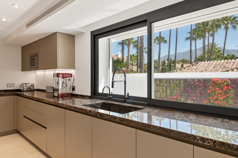 Foto eab0f429-d316-48cc-9669-e84fa84c5fe3. Casa amb piscina a Los Naranjos Marbella