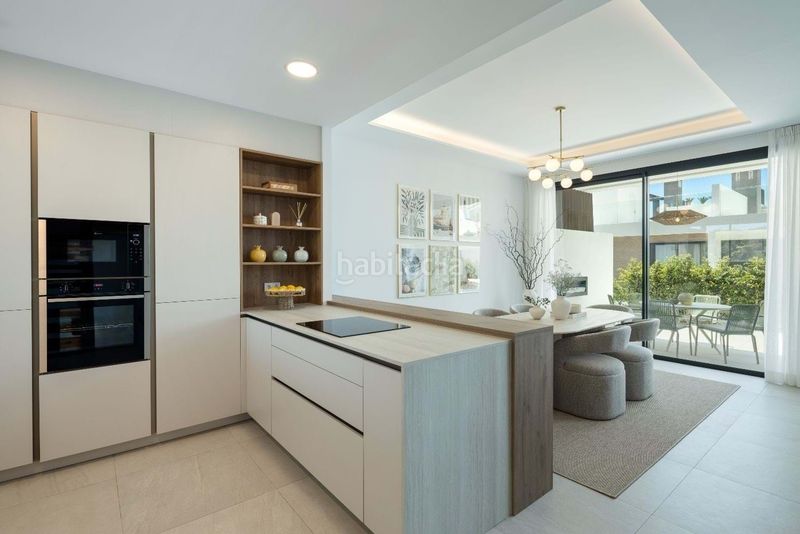 Foto d5e00a2b-043f-45c2-a875-e88d855b7d59. Casa adossada amb piscina a Bello Horizonte - Lindasol Marbella