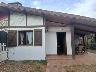 Semi detached house  Cogolla. Adosado en venta en condado de treviño, burgos, con jardín y pis