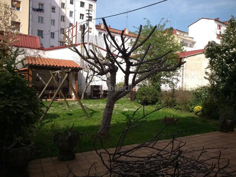 Foto 5745ed29-f9f0-42a2-ae92-62197e49248c. Chalet dans Judimendi Vitoria - Gasteiz