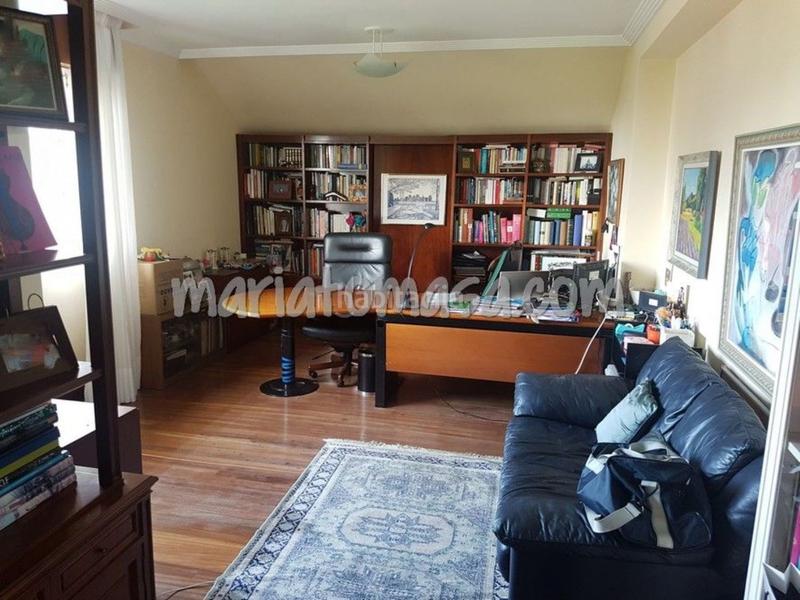 Foto cd83eeac-d5c2-4291-8cc8-6487da88b5dd. House with pool in santa maría de Getxo Getxo