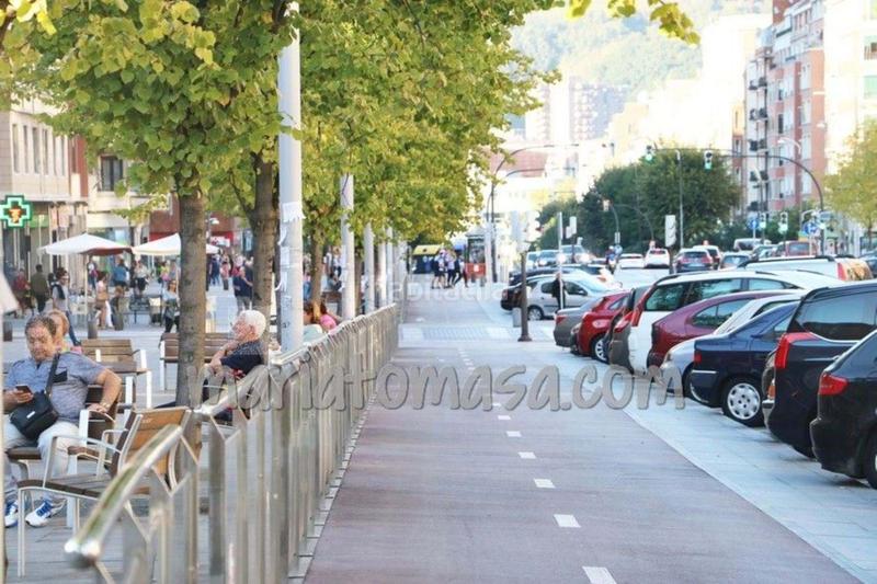 Foto f3465f57-d297-4f9e-a459-e2cc085b69a7. Ufficio in Basurtu Bilbao