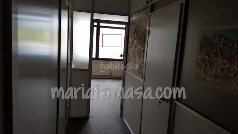 Foto b007dc02-def1-4e2f-a494-6fb10917e00c. Alquiler oficina en San Pedro de Deusto - La Ribera Bilbao