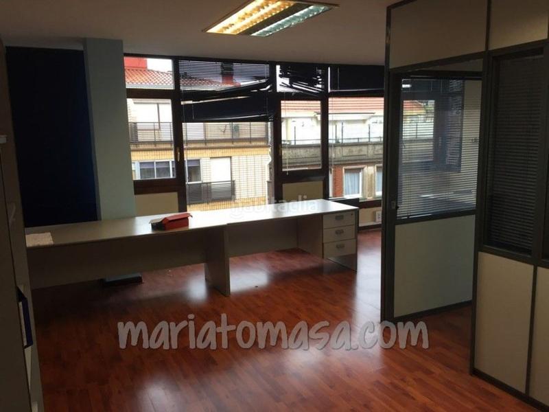 Foto bd59d27f-8eee-4a6a-8606-68d75b5a38b1. Location bureau avec chauffage dans Las Arenas Getxo