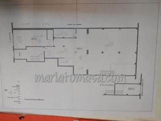 Locale commerciale in Trauko