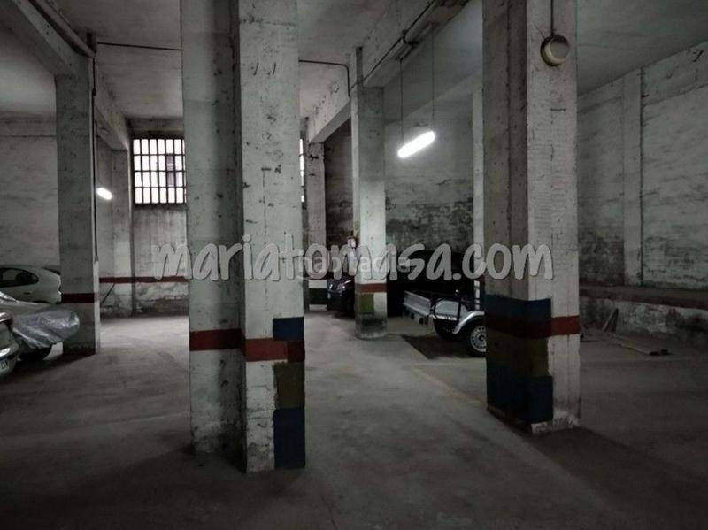 Foto c552b330-e934-4883-9982-00ec719b06df. Parking voiture dans Centro-Ariz-Uribarri Basauri