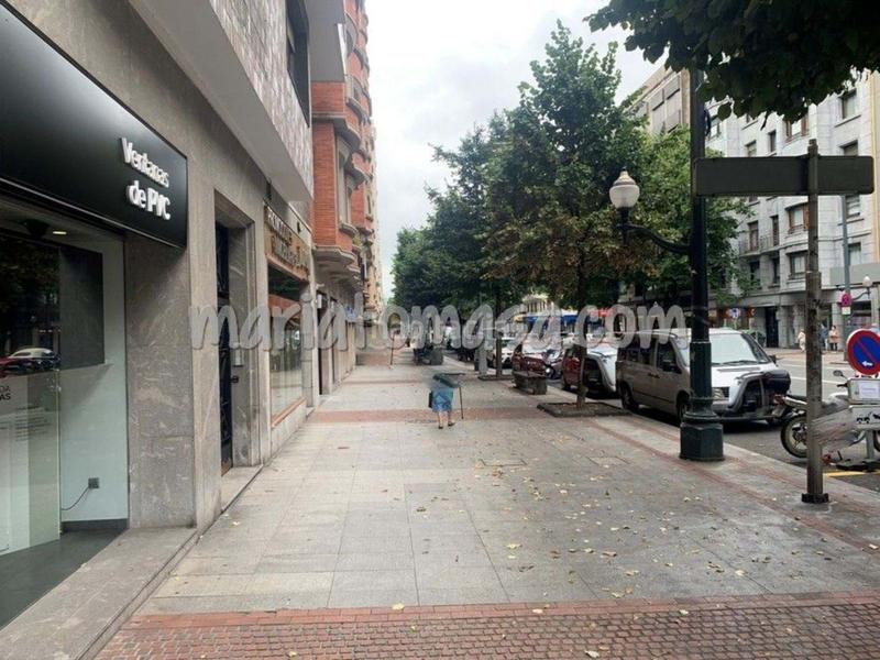 Foto f059bc35-494f-4847-b26c-2d8fac5c03f3. Local comercial en Abandoibarra - Guggenheim Bilbao
