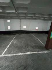 Car parking in Calle Ledesma