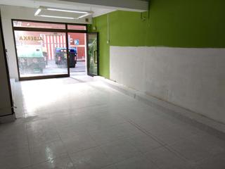 Locale commerciale in Calle doctor alberca
