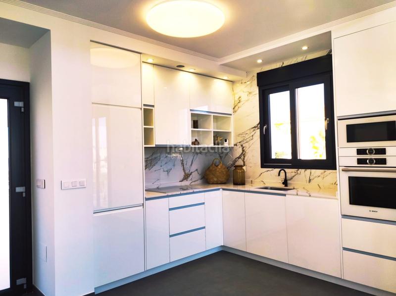 Foto 7eddfe5f-ee12-4a01-8e86-6bcd864e2285. Casa en Los Europeos Torrevieja