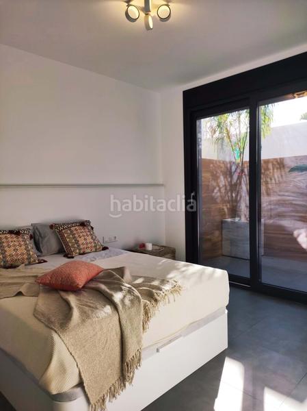 Foto 08331225-b87a-40a5-a6c4-7d877bb6da78. House with heating pool in Los Europeos Torrevieja