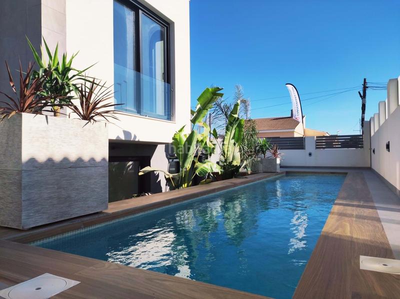 Foto f01288ab-9148-4fb8-8460-d27ef0a19216. House with heating pool in Los Europeos Torrevieja