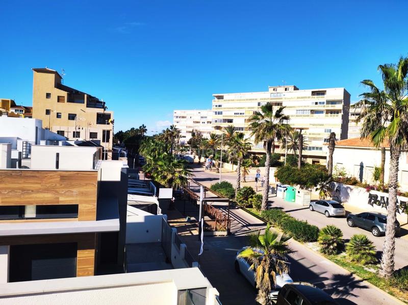 Foto f5f94ee6-21cb-483f-ae9f-7f86b9b3682c. House with heating pool in Los Europeos Torrevieja