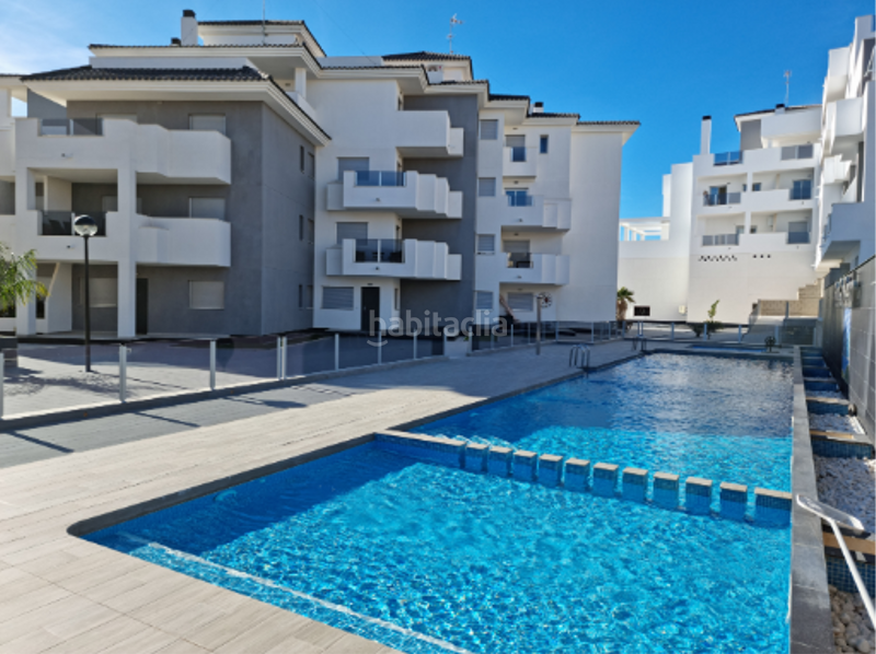 Foto b51a6a74-653b-4866-ba15-94e52657e59b. Flat with parking pool in Villamartín-Las Filipinas Orihuela
