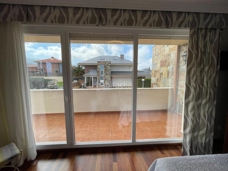 Foto 9d269cbc-4322-409f-9284-9ec0a16bd337. Casa en paco labiano 5 en Playa Ostende Castro - Urdiales