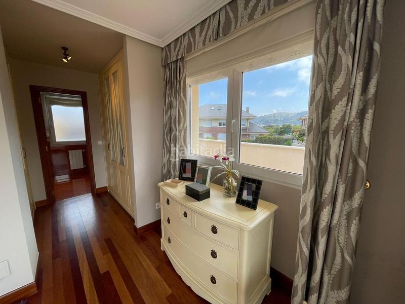 Foto afa78352-c400-4565-8d23-1c7ca2ee4281. Casa en paco labiano 5 en Playa Ostende Castro - Urdiales