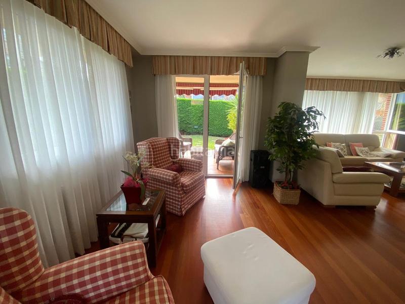 Foto 9e815a9f-58a9-4d97-bd44-9303b6a2663f. Haus in paco labiano 5 in Playa Ostende Castro - Urdiales
