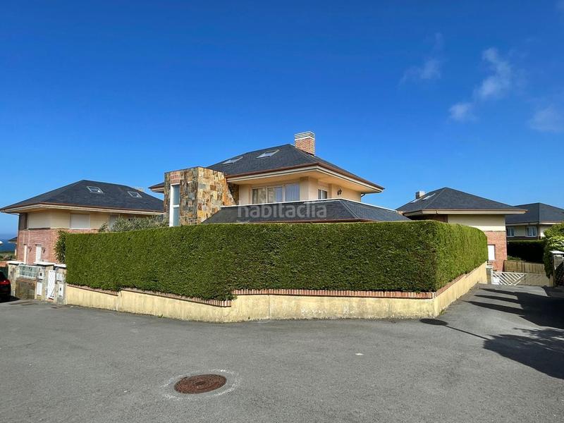 Foto c8b94800-c353-47d9-bc08-7f56b30bf1c5. Haus in paco labiano 5 in Playa Ostende Castro - Urdiales