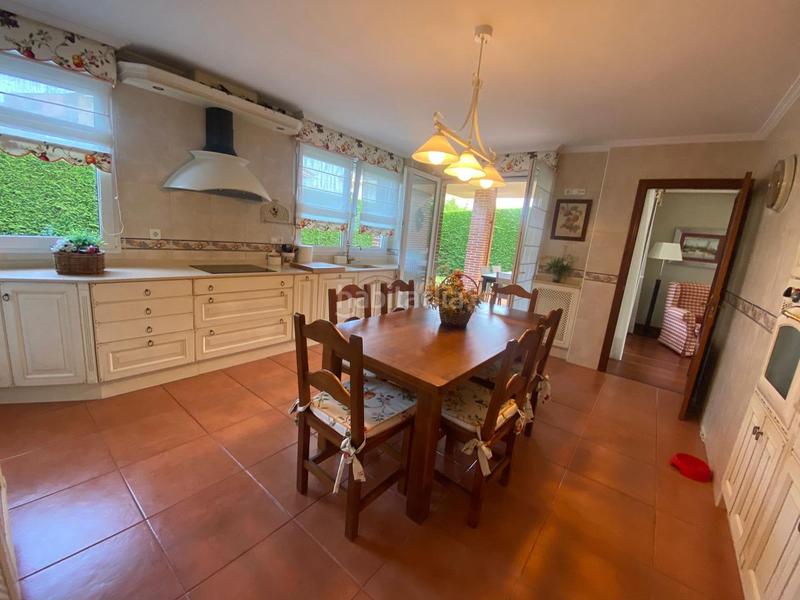 Foto db66facc-d6fa-462f-b377-d243386bb29f. Haus in paco labiano 5 in Playa Ostende Castro - Urdiales