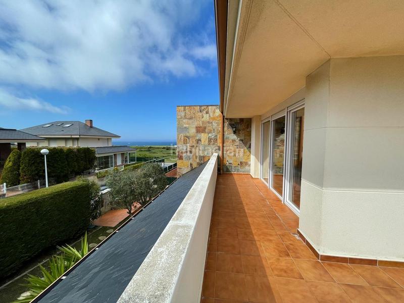 Foto f8afbed1-2b5e-4c6c-b438-02846080c5da. Haus in paco labiano 5 in Playa Ostende Castro - Urdiales