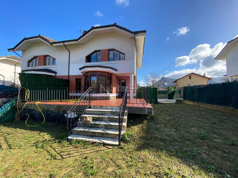 Foto 0e3ad0ad-1e76-49b5-991a-ed1b81381f19. Casa a schiera con riscaldamento in Samano Castro - Urdiales