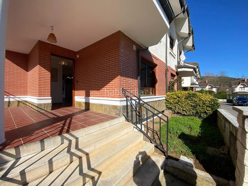 Foto d19a23a4-b4e4-4da9-842d-24936c11355a. Casa a schiera con riscaldamento in Samano Castro - Urdiales