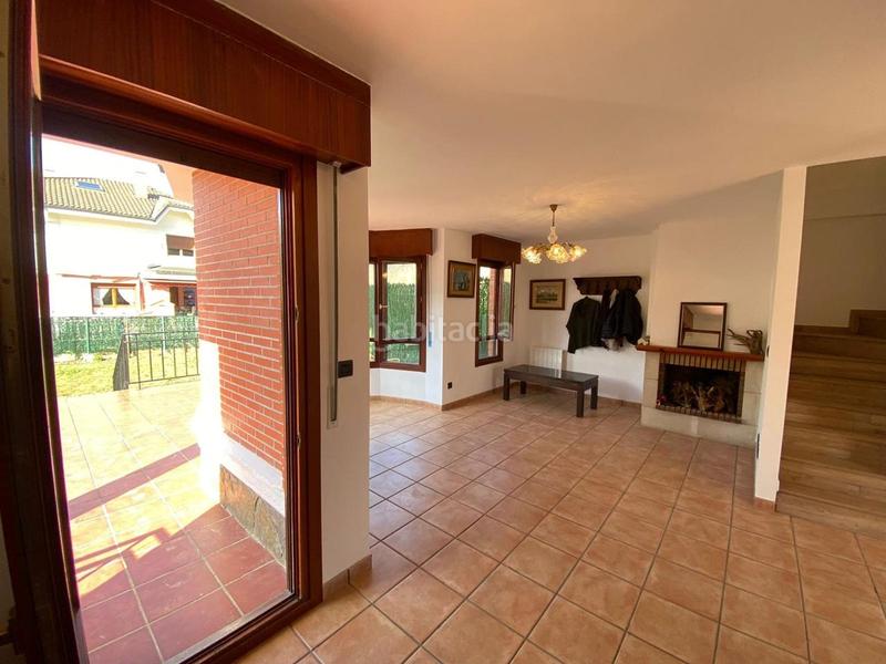 Foto 5ad08d97-bdf0-4b72-8fc9-0d51e3243537. Casa adosada en Samano Castro - Urdiales