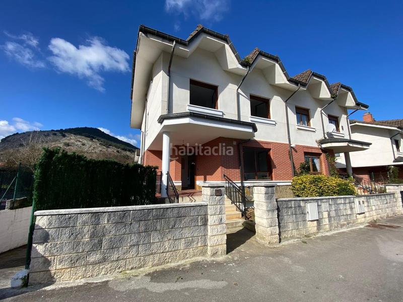 Foto bafe8020-0eb7-4379-a2db-1be3b59a2b74. Casa adosada en Samano Castro - Urdiales