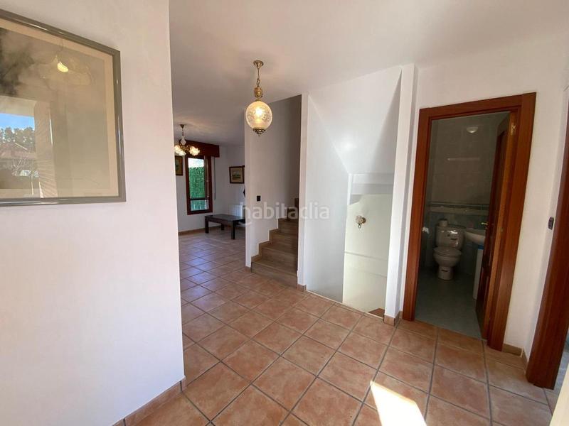 Foto ca2012c5-e73f-4728-afa6-ceb144f6e8d3. Casa adosada en Samano Castro - Urdiales