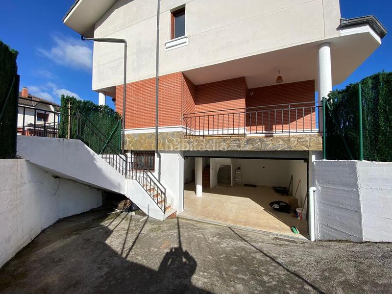 Foto 78e74fd7-19dd-4778-bdf5-e65815666adc. Maison jumelée avec chauffage dans Samano Castro - Urdiales