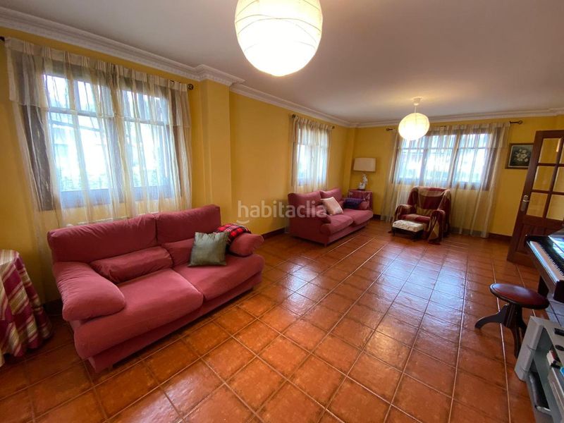 Foto 137f724b-9db8-459d-ad39-c90dd7b1bc5e. Casa amb calefacció aparcament a Samano Castro - Urdiales