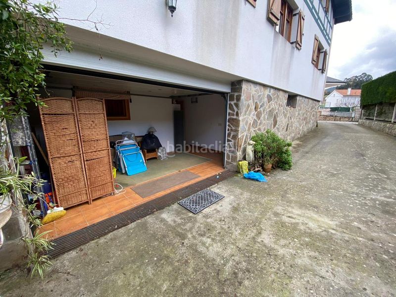 Foto 5c94e86e-0669-41a6-93df-1a76f5493453. Casa amb calefacció aparcament a Samano Castro - Urdiales
