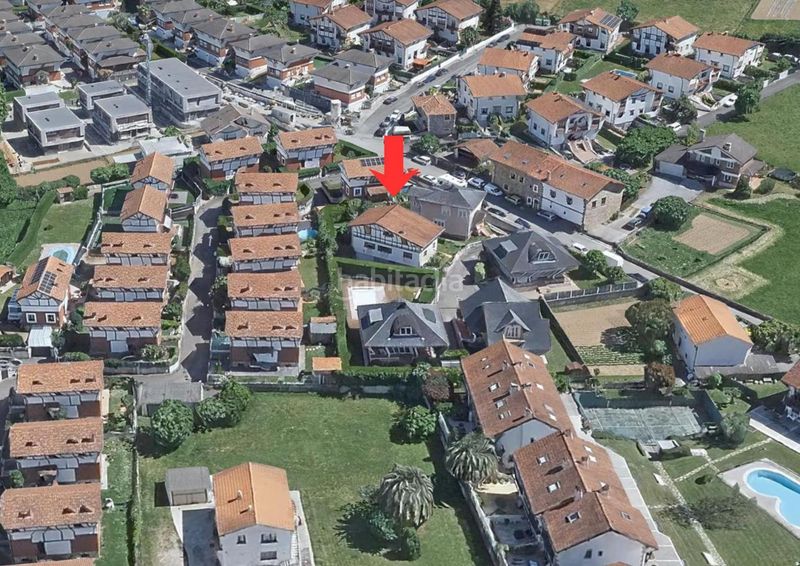 Foto 8e0a247a-4ebc-473f-841b-abee86709931. Casa amb calefacció aparcament a Samano Castro - Urdiales