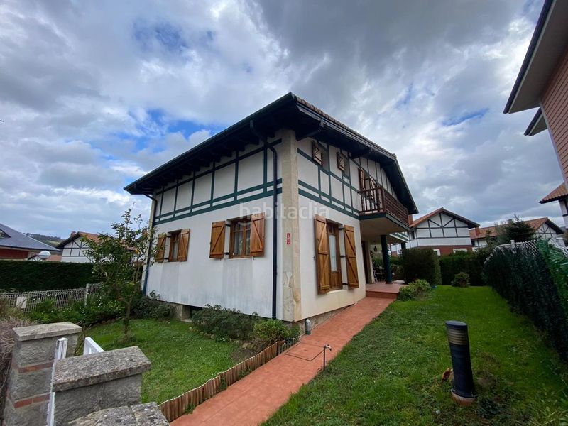 Foto 92ff9189-a428-45c7-8d68-a0f4c1bed1eb. Casa amb calefacció aparcament a Samano Castro - Urdiales