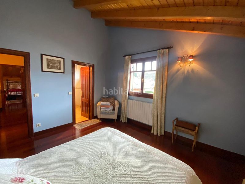 Foto ae412d75-7e26-4148-a77b-0eff359cc14c. Casa amb calefacció aparcament a Samano Castro - Urdiales
