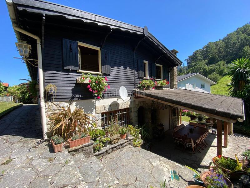 Foto 43f170f8-c5b9-4d2c-85b2-55dd296a92c3. Casa a barrio brazomar 46 a Cotolino Castro - Urdiales