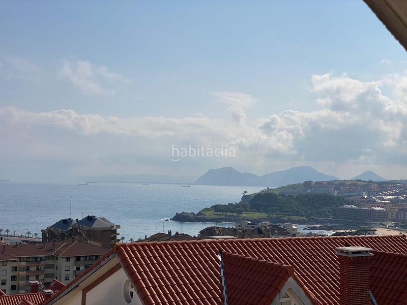 Foto 11d6d1f4-ae4c-4238-97cd-9029649b3843. Casa aparellada amb calefacció aparcament a Centro Castro - Urdiales