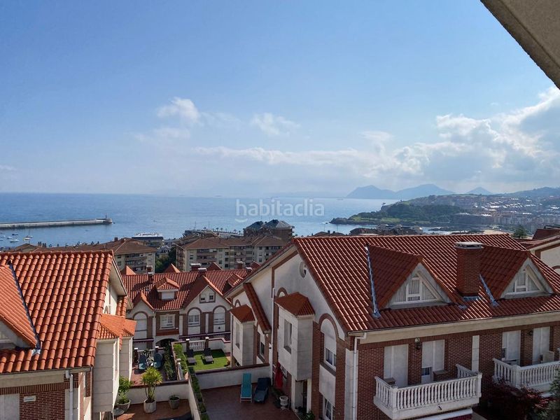 Foto cb277b79-c7e7-4980-94ac-8ce15d3fcd7d. Casa aparellada amb calefacció aparcament a Centro Castro - Urdiales