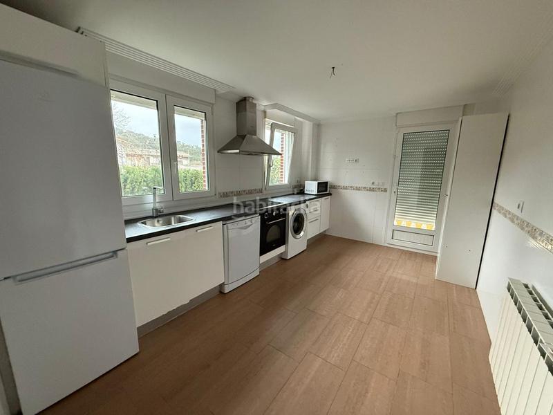 Foto 077413c9-d8cf-4914-8046-49b80bcb90f6. Casa en barrio sámano 40 en Samano Castro - Urdiales