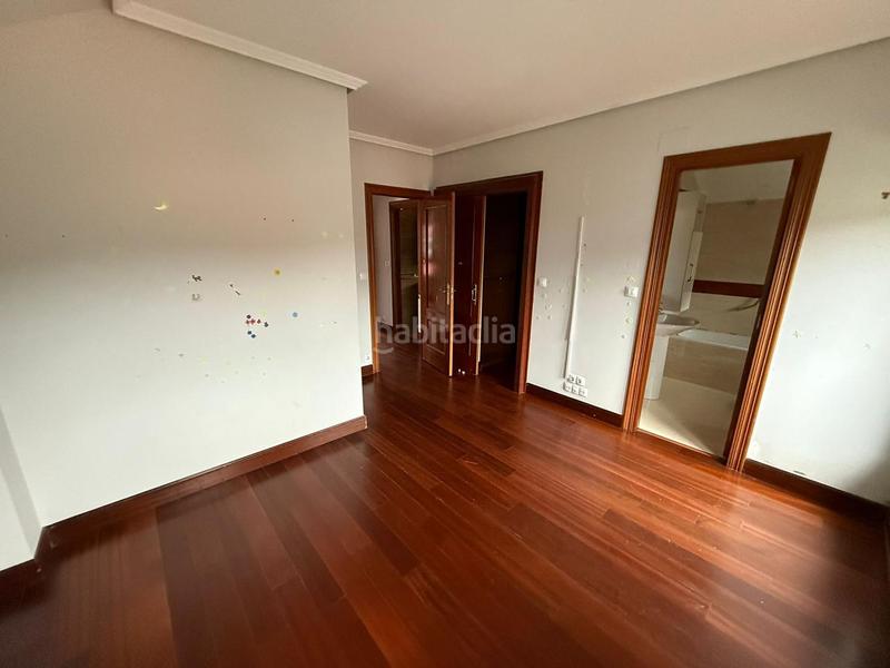 Foto 3d4399bf-e86b-41b6-814d-d6b23c75b7a3. Casa en barrio sámano 40 en Samano Castro - Urdiales