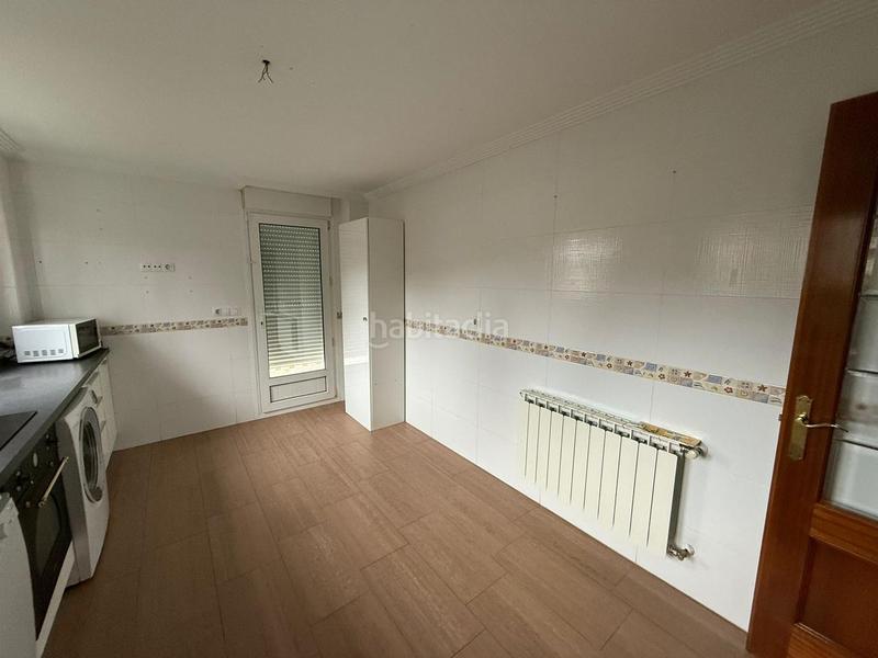 Foto 8d87ff3a-859c-44af-9ee0-1d0c596a2f7e. Casa en barrio sámano 40 en Samano Castro - Urdiales