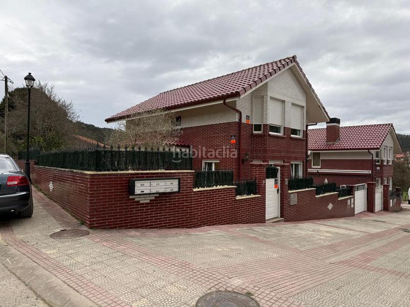 Foto f9e4d8f7-d190-45c8-b561-08ddeb99e418. Casa en barrio sámano 40 en Samano Castro - Urdiales