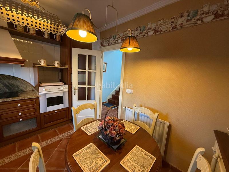 Foto 09a63874-fd5f-40a2-9bb3-065a55eb4b5b. Casa en barrio brazomar 68 en Cotolino Castro - Urdiales